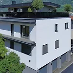 Blacksytle - By Alpenluxus Collection * Brixlegg