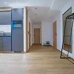 Dom wakacyjny Blackstyle - 3br & Terrace