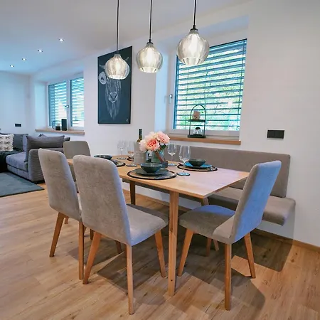 Апартаменты Blackstyle By Alpenluxus Брикслегг