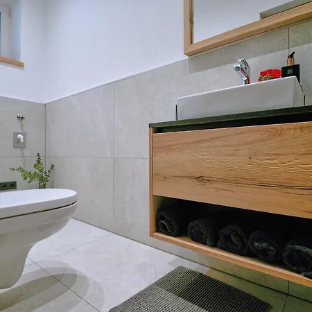 Blackstyle By Alpenluxus Брикслегг