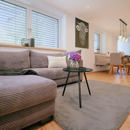 Blackstyle - 3br & Terrace