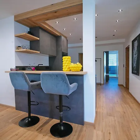 Blackstyle - 3br & Terrace 布里克斯莱格