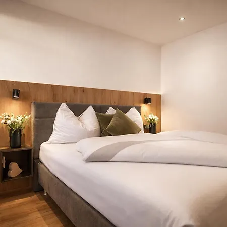 Blackstyle By Alpenluxus *