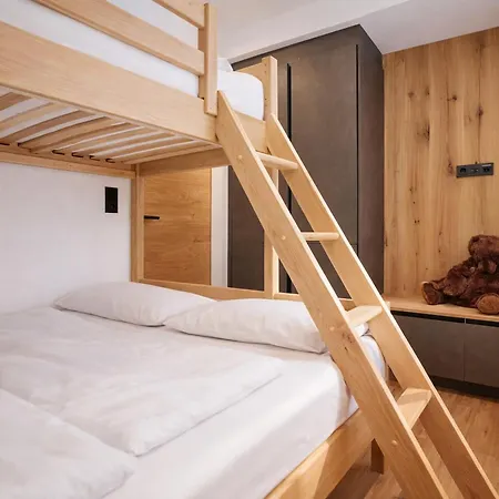 Blackstyle By Alpenluxus *